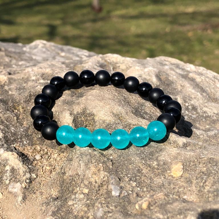 Minerální náramek jadeit, onyx - ODVAHA