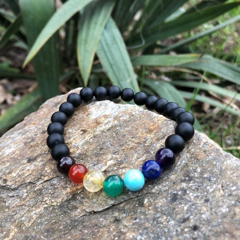 Minerální náramek ČAKRY ONYX MAT - žena