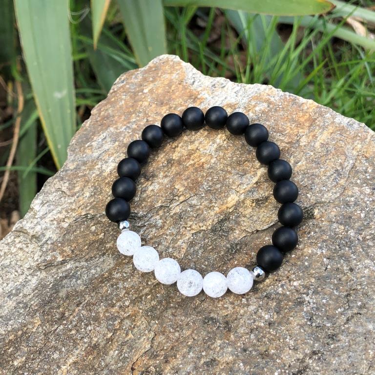 Minerální náramek křišťál, onyx - NOBLESA