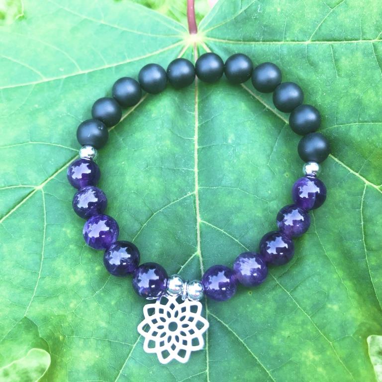 Minerální náramek ametyst, onyx - TAJEMSTVÍ