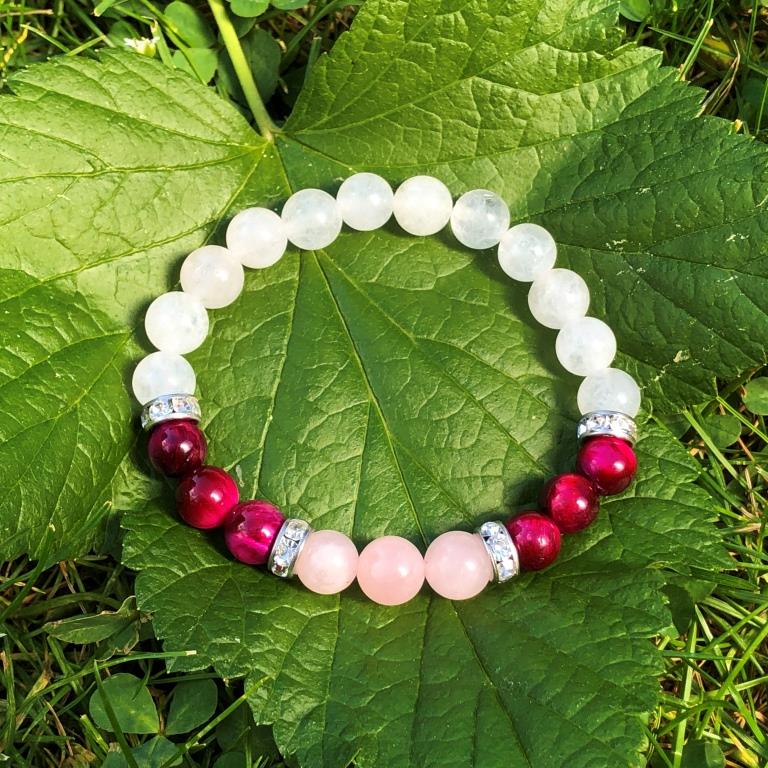 Minerální náramek křišťál, tygří oko, růženín - RŮŽIČKA