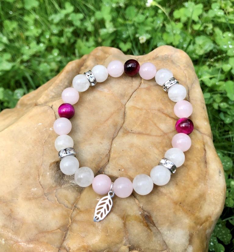 Minerální náramek růženín, křišťál, tygří oko - POHLAZENÍ