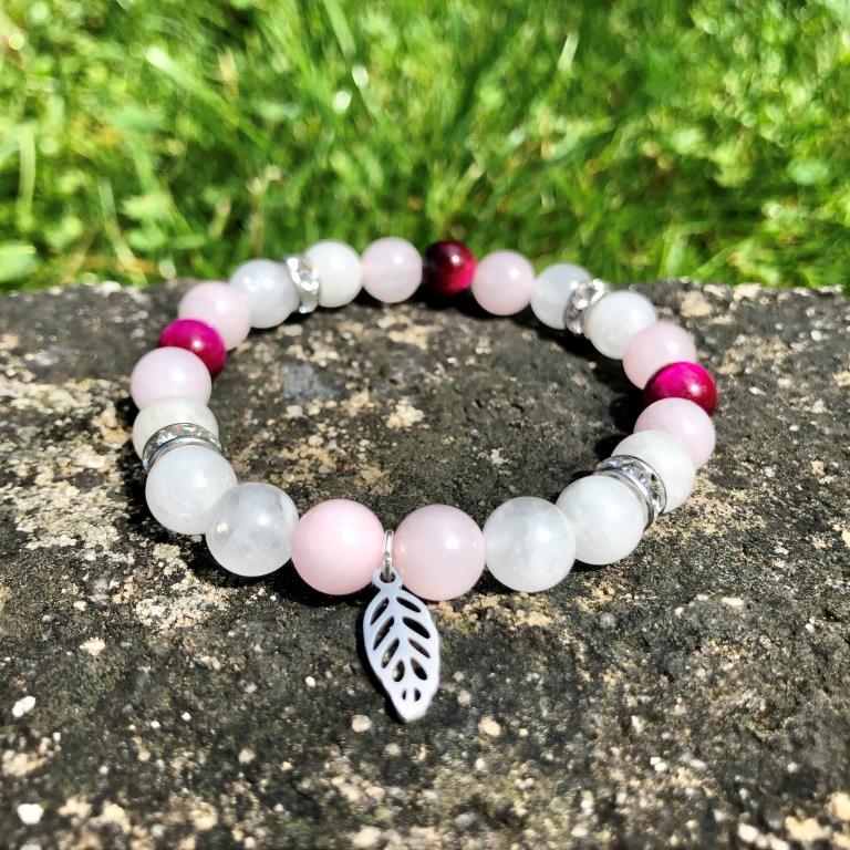 Minerální náramek růženín, křišťál, tygří oko - POHLAZENÍ