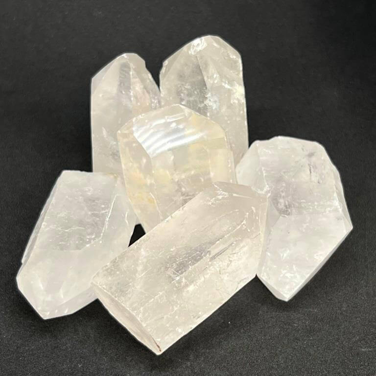 Křišťál - špice - cca 2,5*5cm 100g