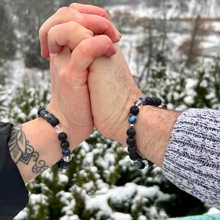 Minerální náramek obsidián, lapis-lazuli, láva, křišťál - HLUBINA  muž