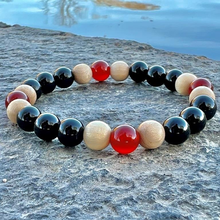 Minerální náramky karneol, lapis lazuli, onyx, dřevo - SPOLU - PARTNERSKÝ