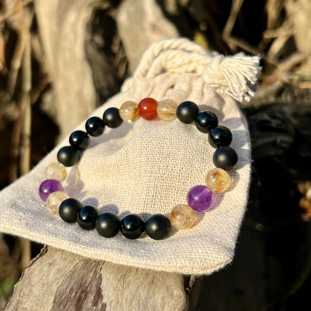 Minerální náramek onyx, ametyst, citrín, karneol - ROZMANITOST