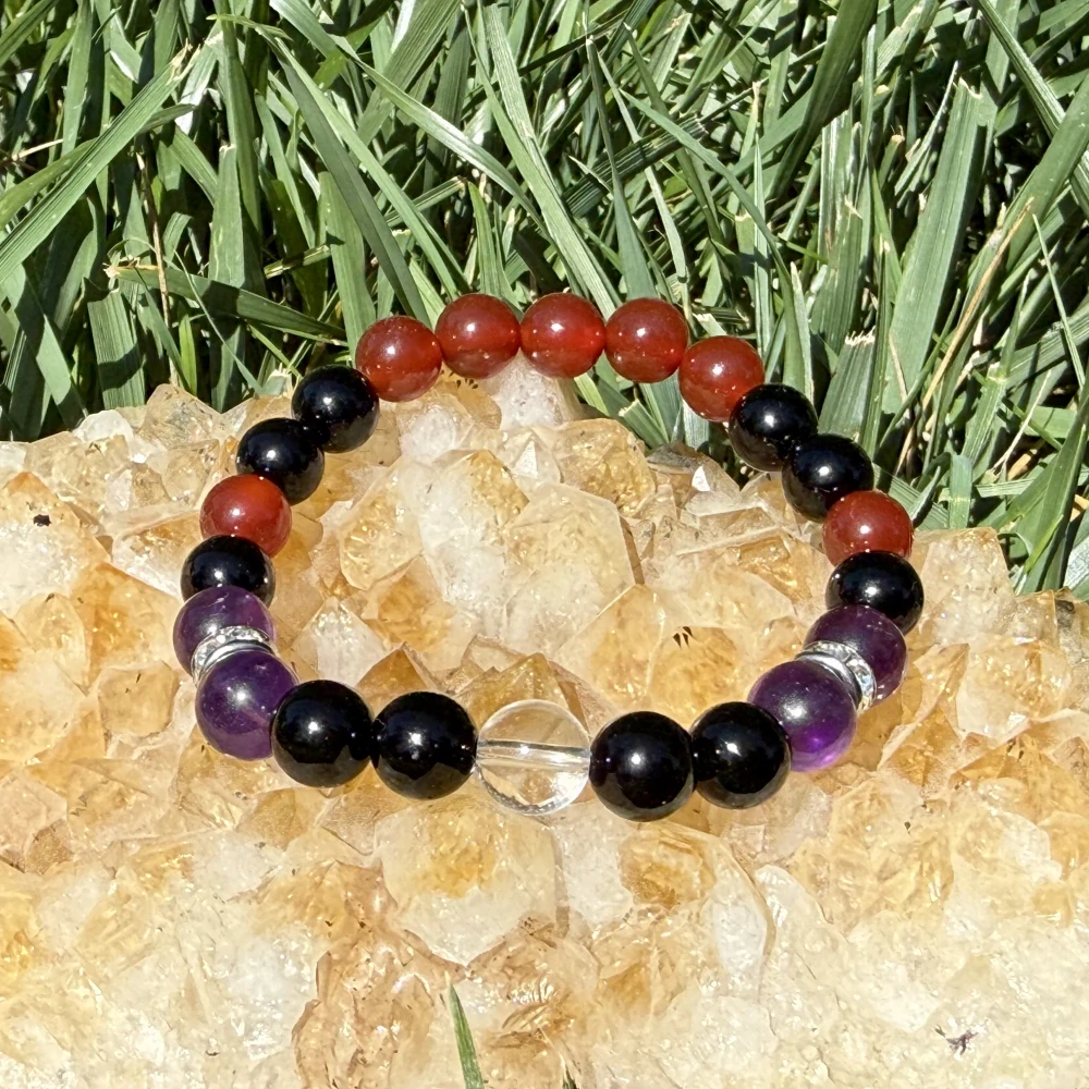 Minerální náramek onyx, karneol, ametyst, křišťál - SMYSLNOST